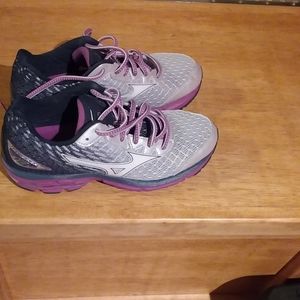 Mizuno Wave Rider 19